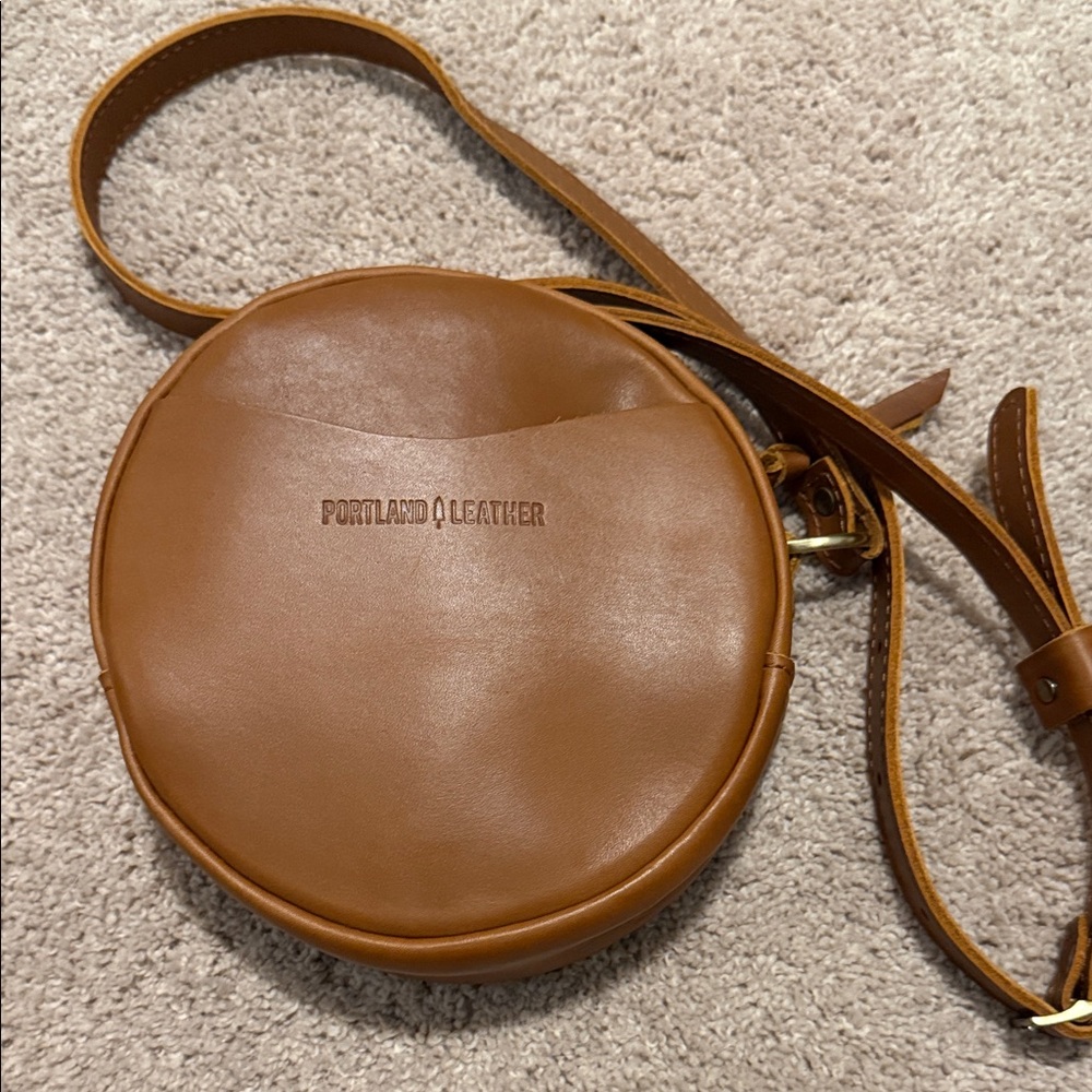 Portland Leather Round Crossbody Bag